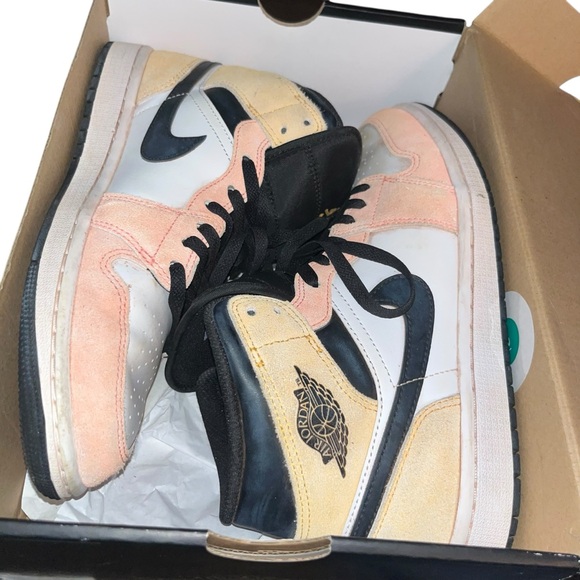 Nike Air Jordan 1 Mid SE Men Size‎ 8.5 Magic Ember Back to School Shoes - Picture 1 of 7
